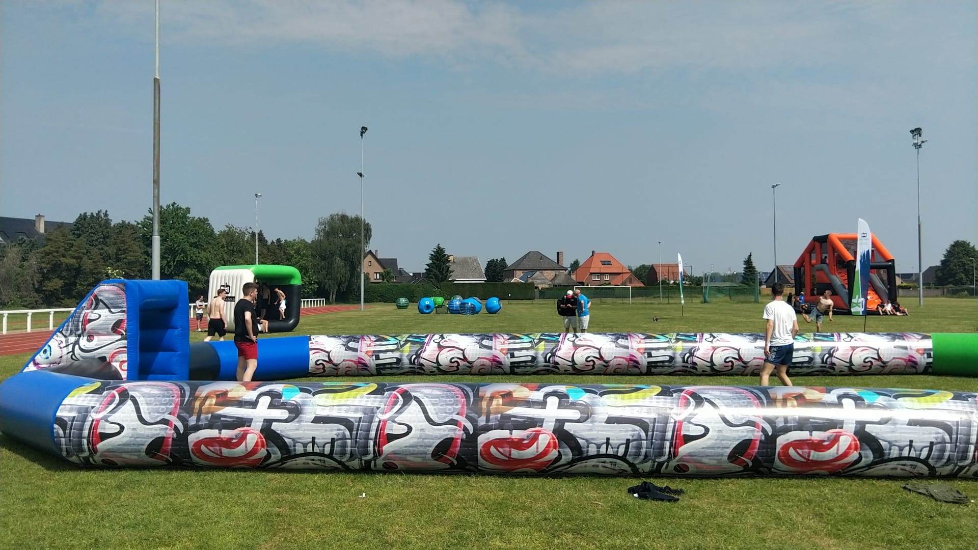 Voetbalboarding op de middelbare school sportdag