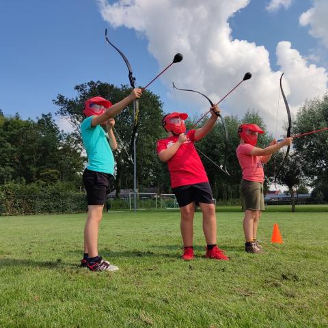 sportdag met boogschieten lagere school